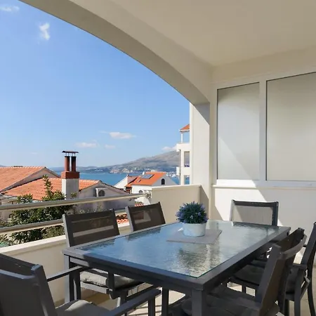Appartement Branka *